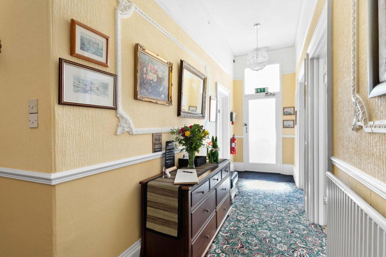 Melba House (Adults Only) Bed & Breakfast Torquay Exterior photo