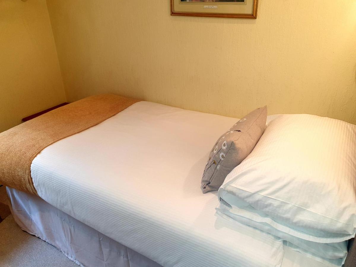Melba House (Adults Only) Bed & Breakfast Torquay Exterior photo
