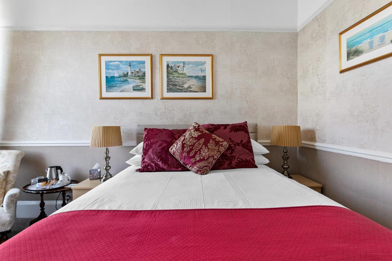 Melba House (Adults Only) Bed & Breakfast Torquay Exterior photo