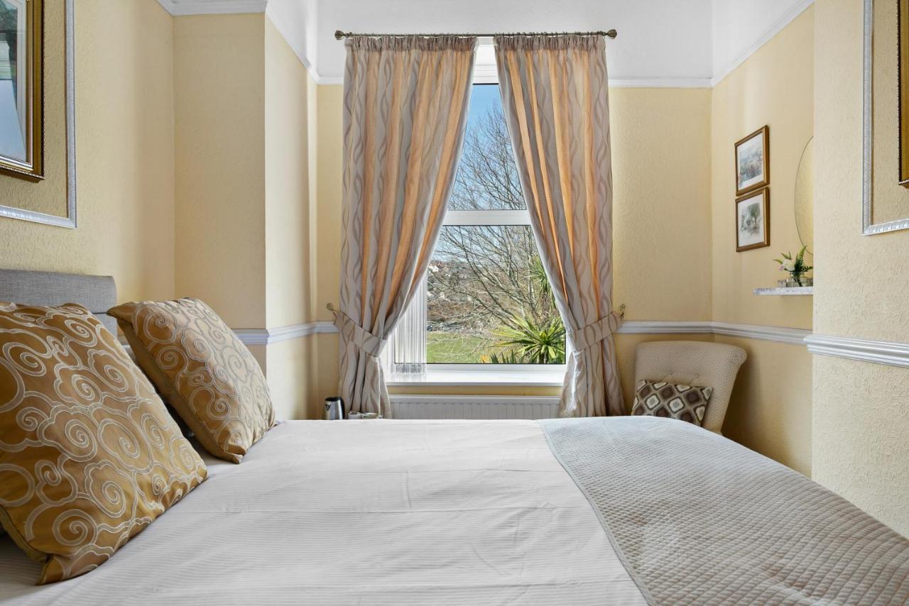 Melba House (Adults Only) Bed & Breakfast Torquay Exterior photo